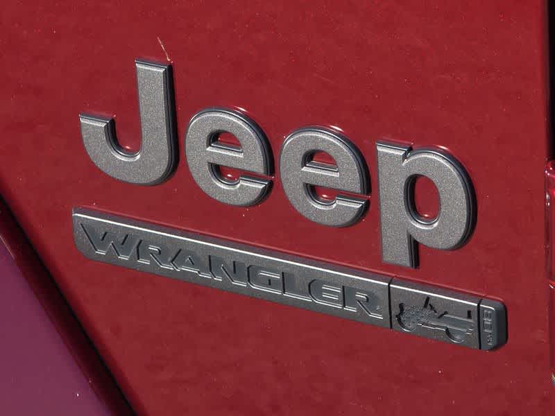 2021 Jeep Wrangler Unlimited Anniversary Edition photo 11