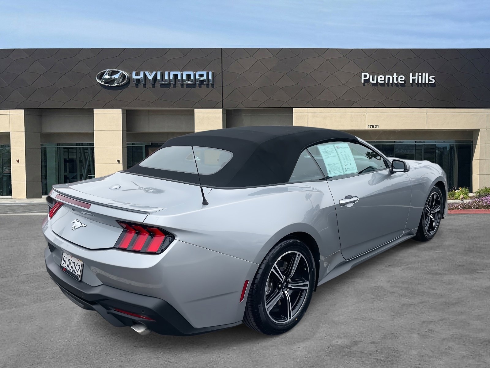 2024 Ford Mustang EcoBoost Premium photo 4