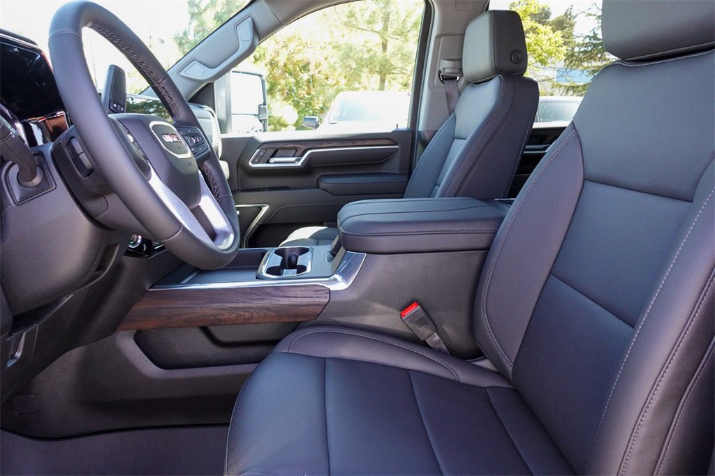 2026 Gmc Sierra 2500 HD SLT photo 14