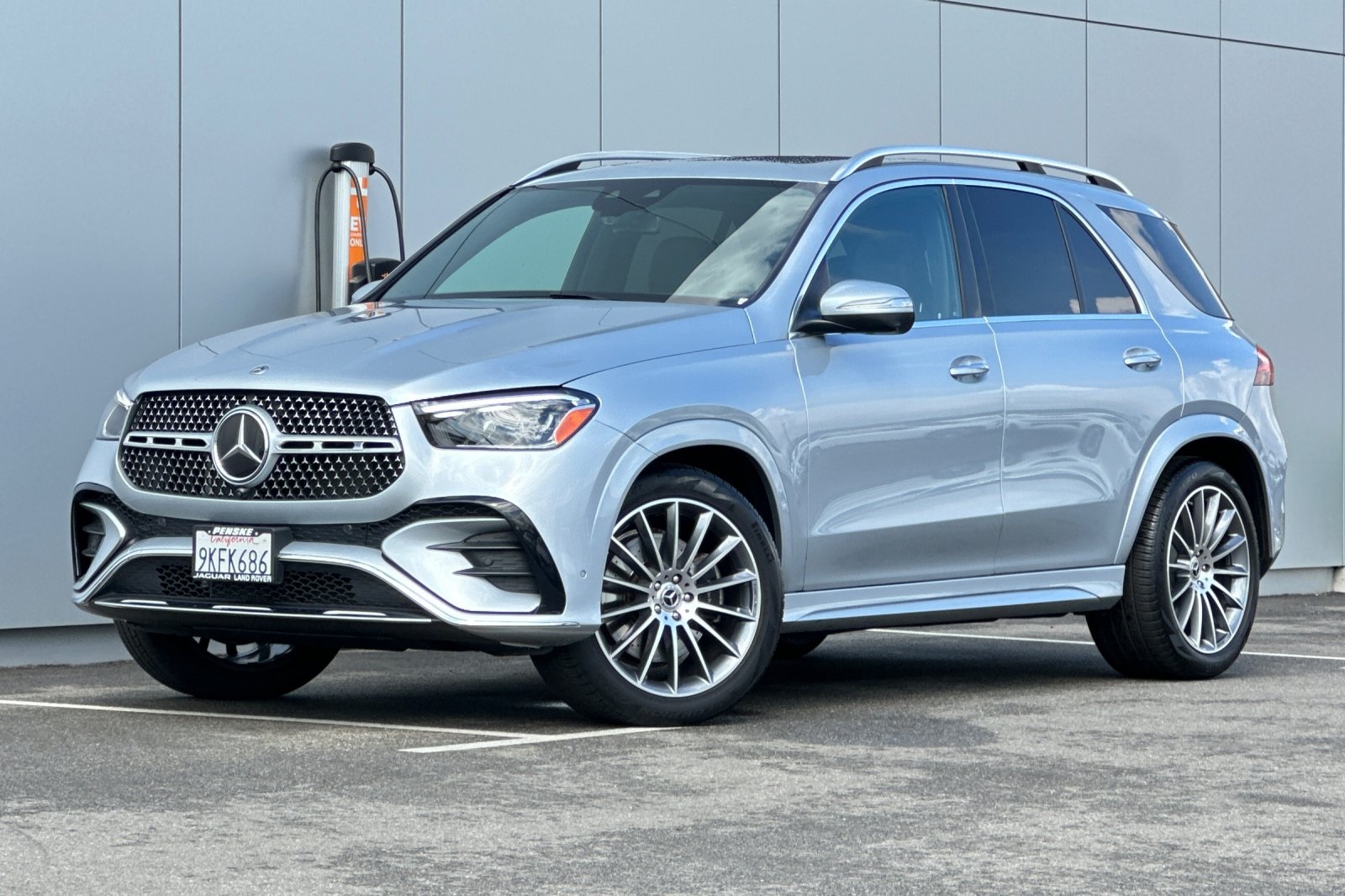 2024 Mercedes Benz GLE 450 4MATIC photo 2