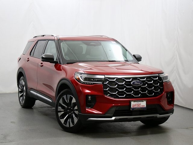 2026 Ford Explorer Platinum's photo