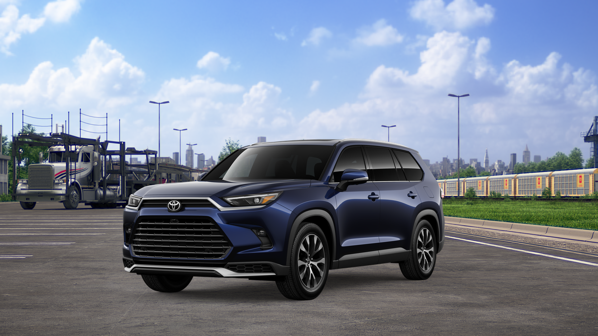 2026 Toyota Grand Highlander Limited's photo