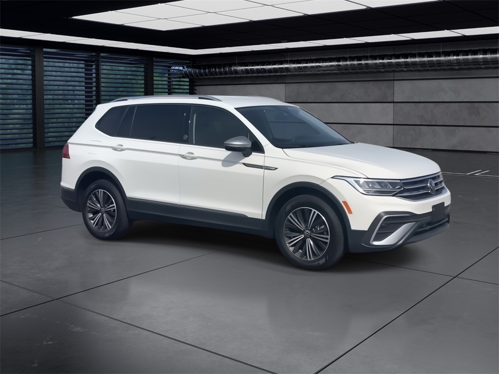 2024 Volkswagen Tiguan Wolfsburg Edition photo 2