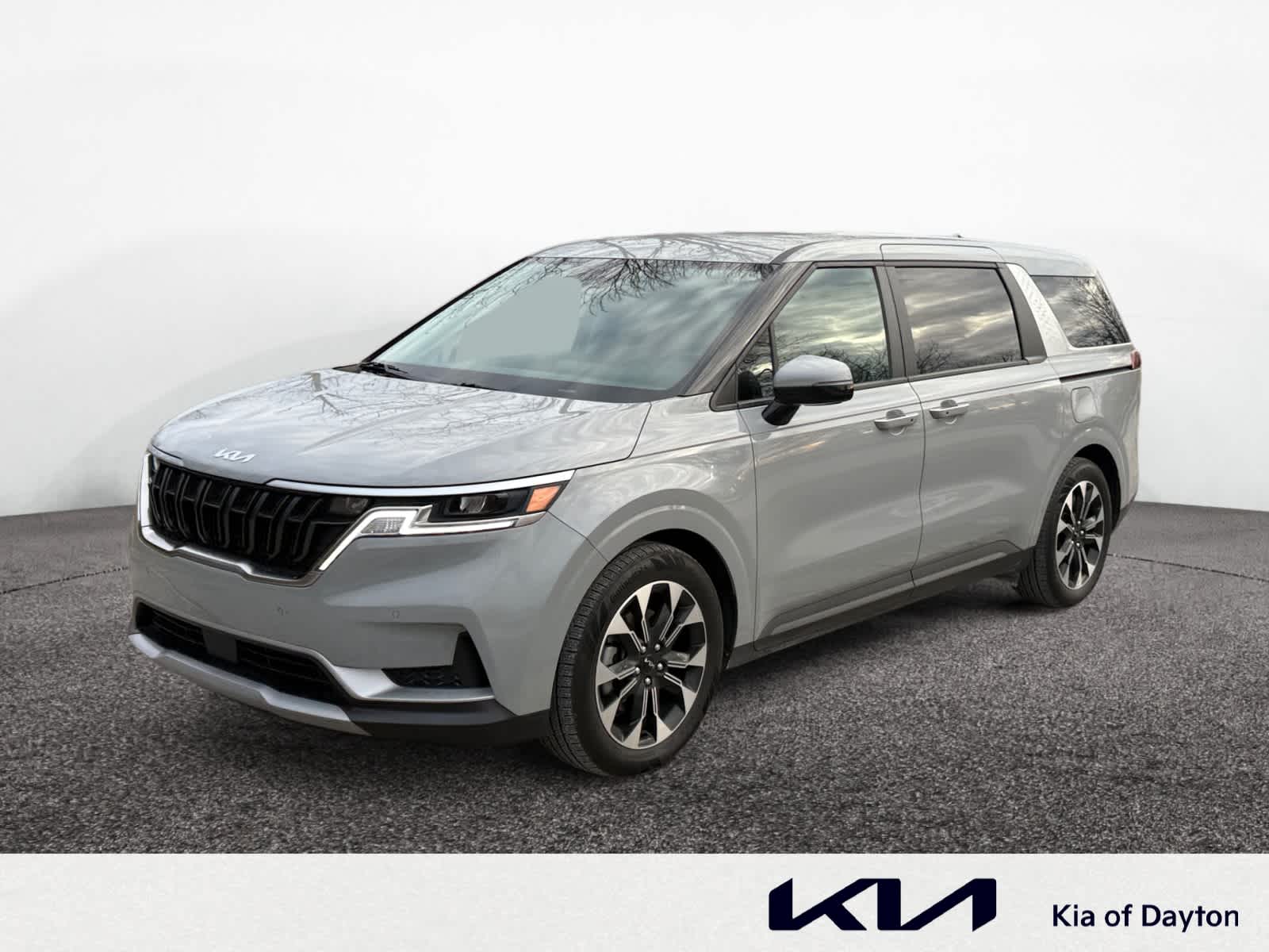 2024 Kia Carnival EX's photo