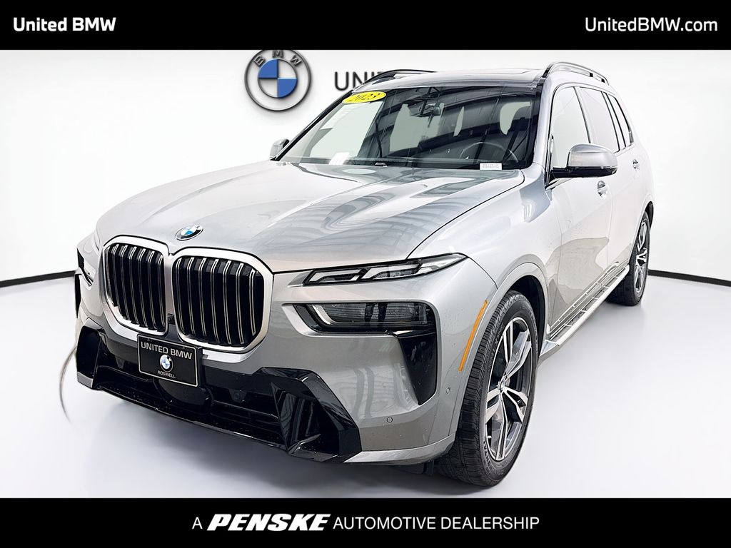 2023 BMW X7 40i's photo