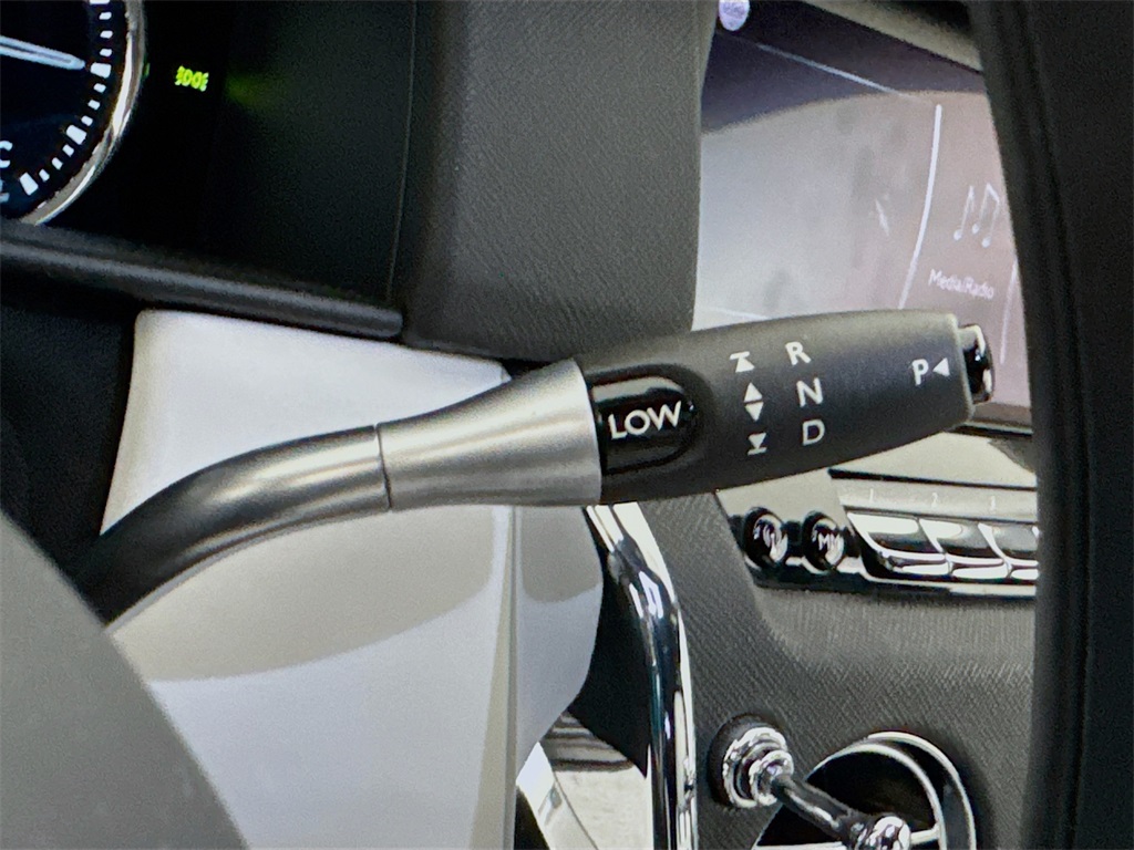 2020 Rolls Royce Cullinan photo 16