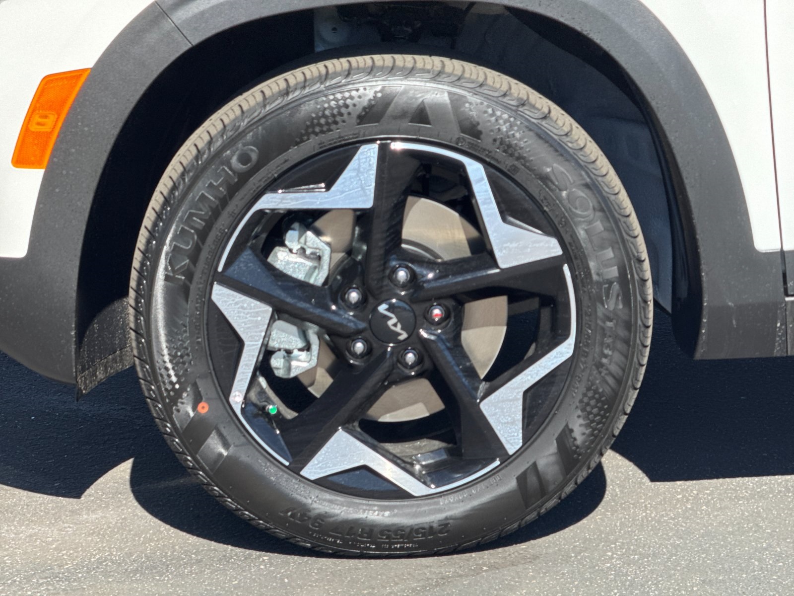 2025 Kia Seltos EX photo 24