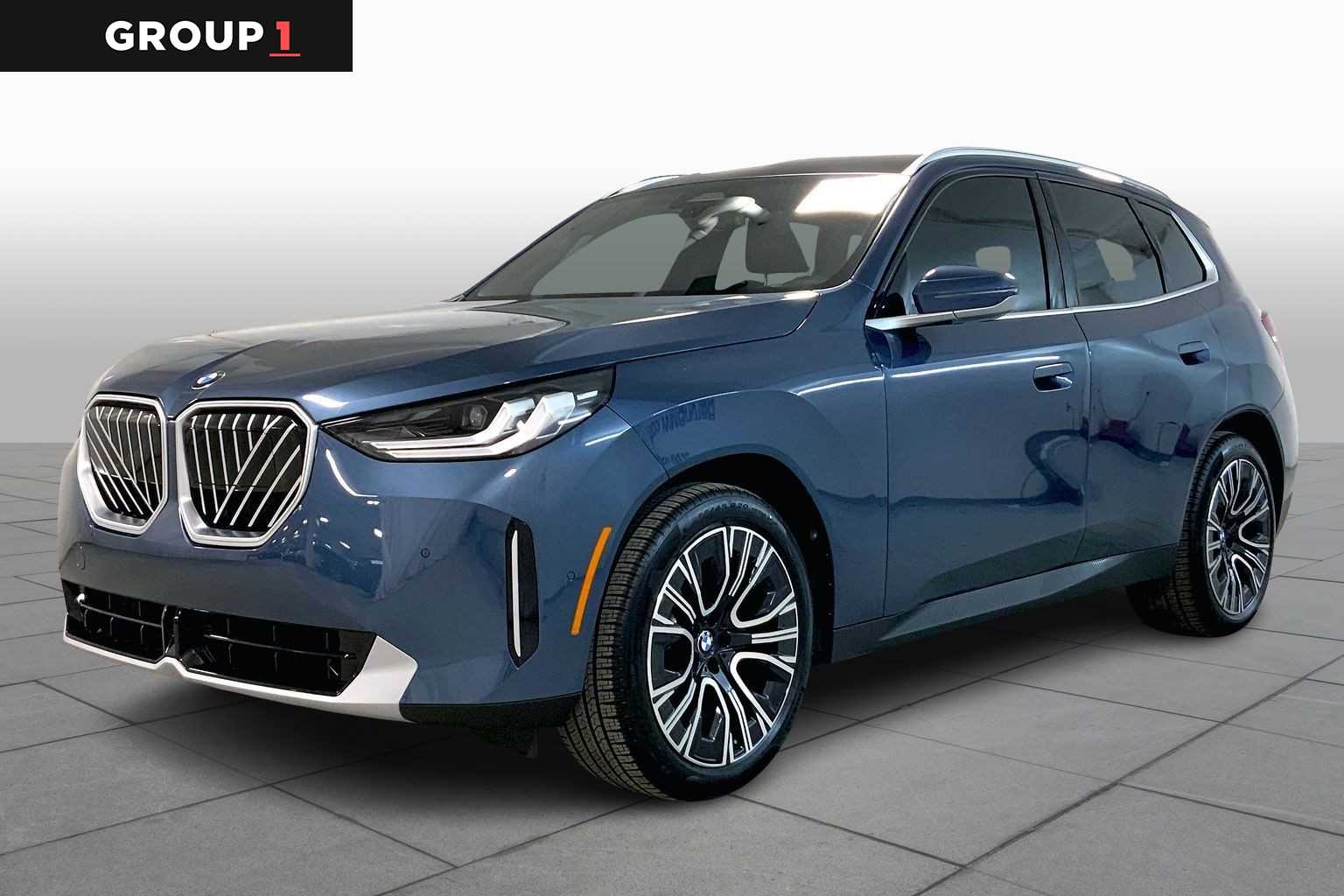 2026 BMW X3 30's photo