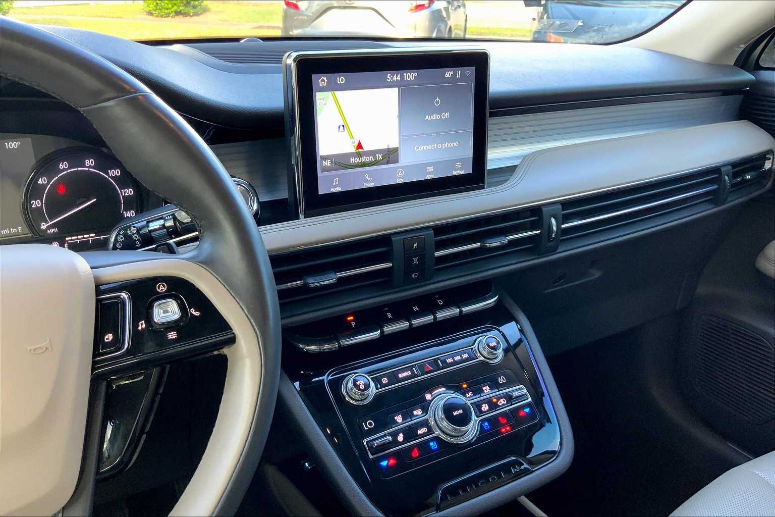 2020 Lincoln Corsair Standard photo 6