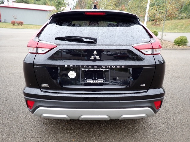 2024 Mitsubishi Eclipse Cross SE photo 4