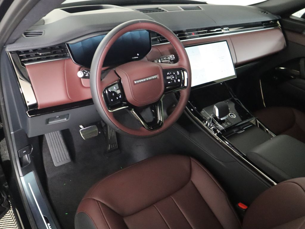 2025 Land Rover Range Rover Sport SE photo 7