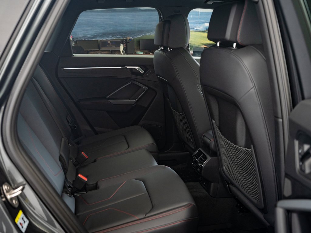 2025 Audi Q3 45 TFSI S line Premium Plus photo 35
