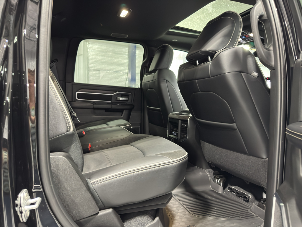 2025 Ram 2500 Laramie photo 8