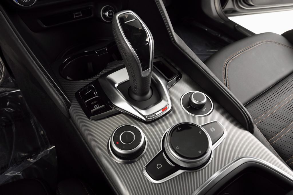 2025 Alfa Romeo Giulia SPRINT photo 37
