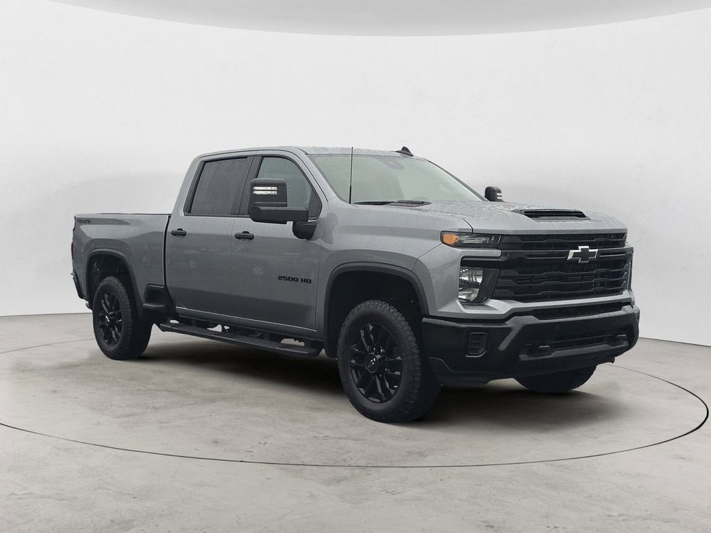 2026 Chevrolet Silverado 2500HD Custom's photo