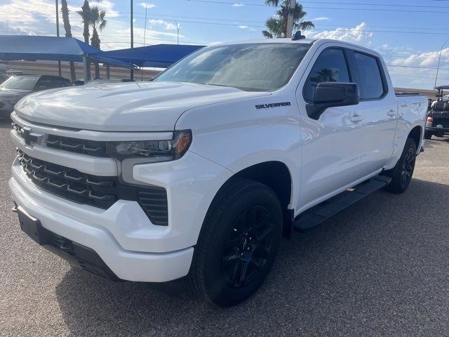 2025 Chevrolet Silverado 1500 RST photo 3