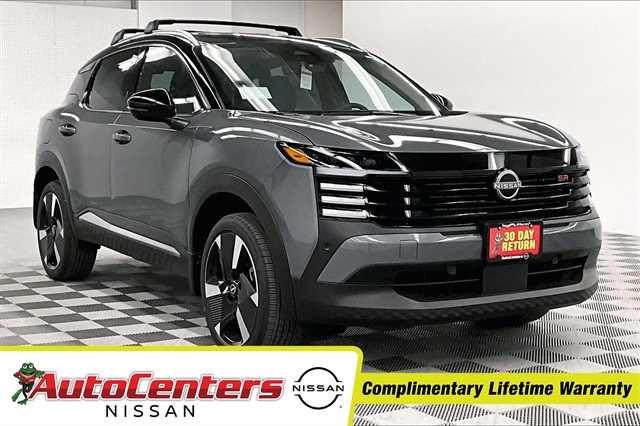 2025 Nissan Kicks SR's photo