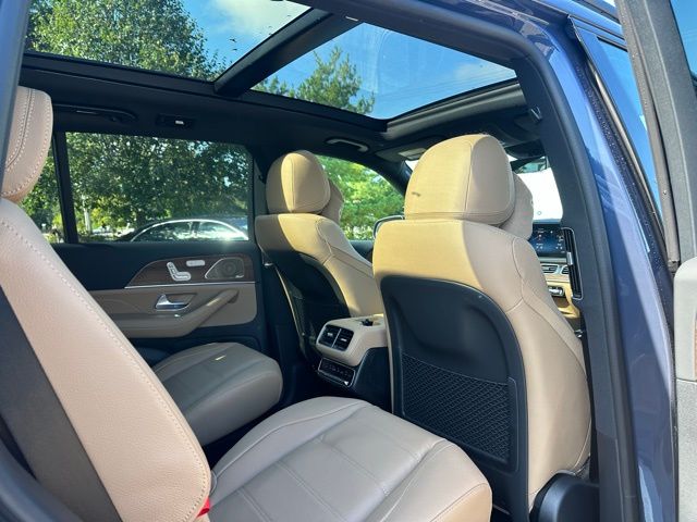 2026 Mercedes Benz GLS 450 4MATIC photo 20