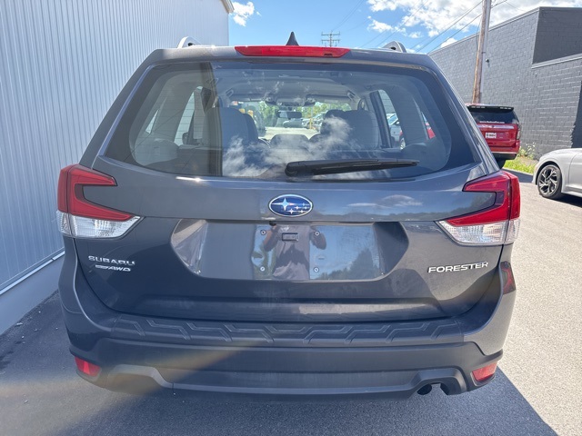 2022 Subaru Forester Base photo 12