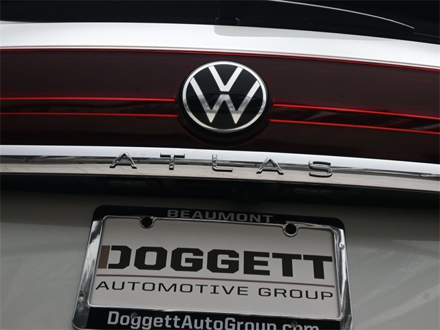 2026 Volkswagen Atlas SE Technology photo 17