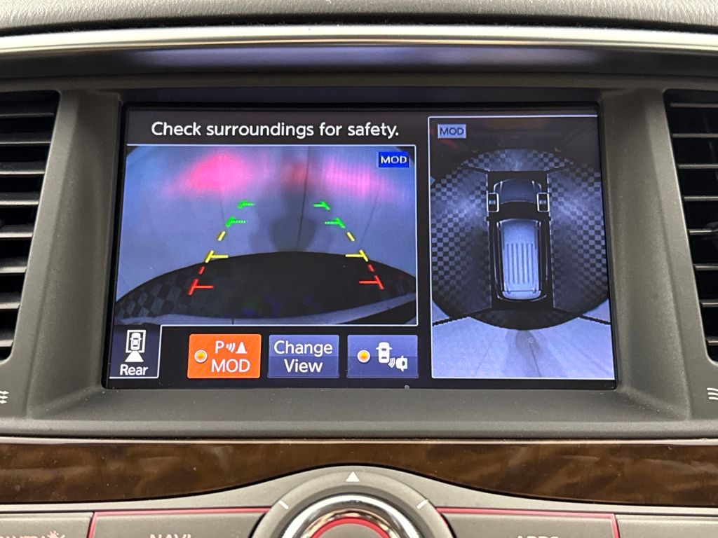 2018 Nissan Armada SL photo 14