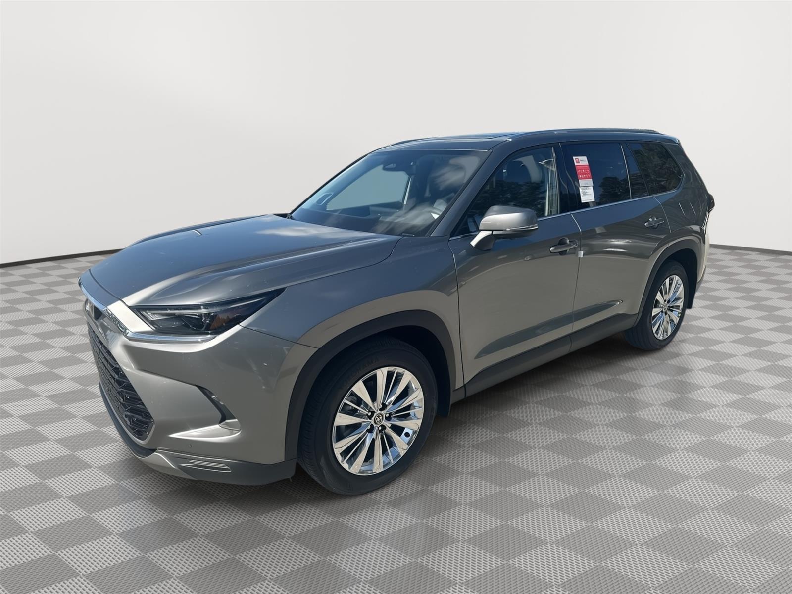 2026 Toyota Grand Highlander Platinum's photo