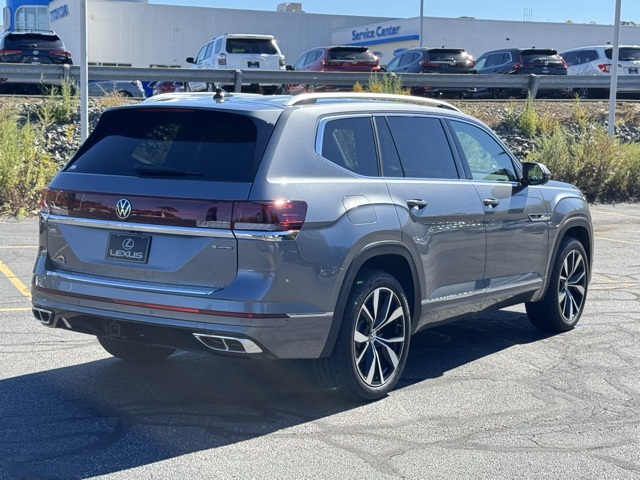 2024 Volkswagen Atlas SEL Premium R-Line photo 4