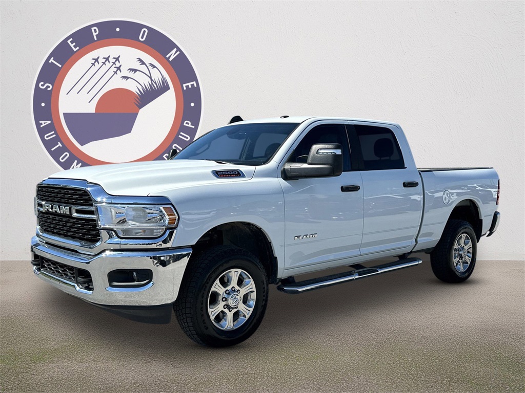 2024 RAM Ram 2500 Pickup Big Horn's photo