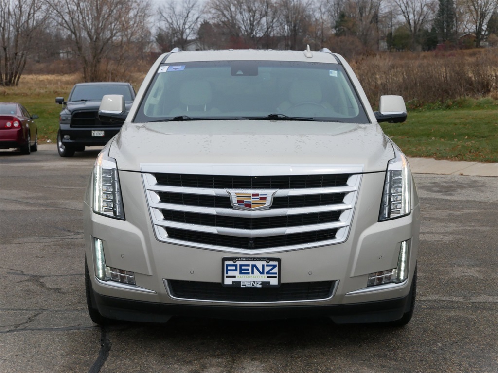 Used 2016 Cadillac Escalade Luxury with VIN 1GYS4BKJ9GR155483 for sale in Rochester, Minnesota