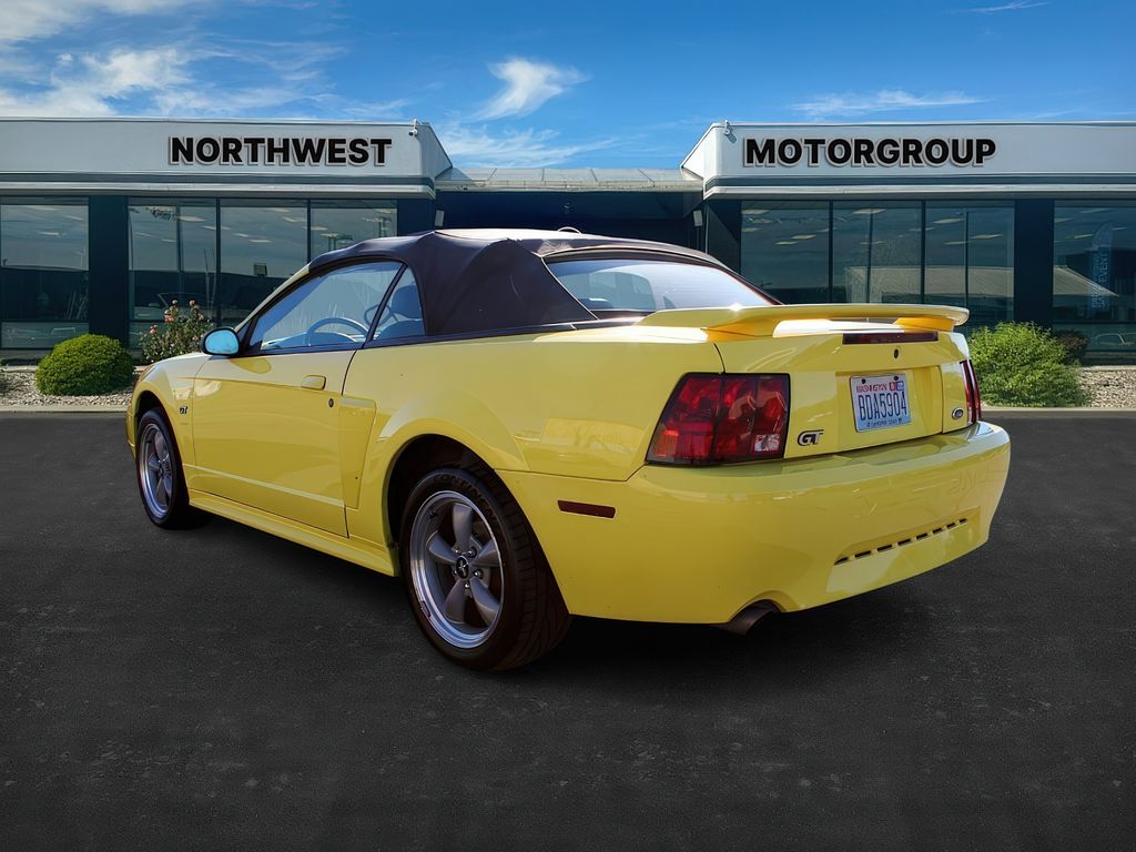 2002 Ford Mustang GT Deluxe photo 4