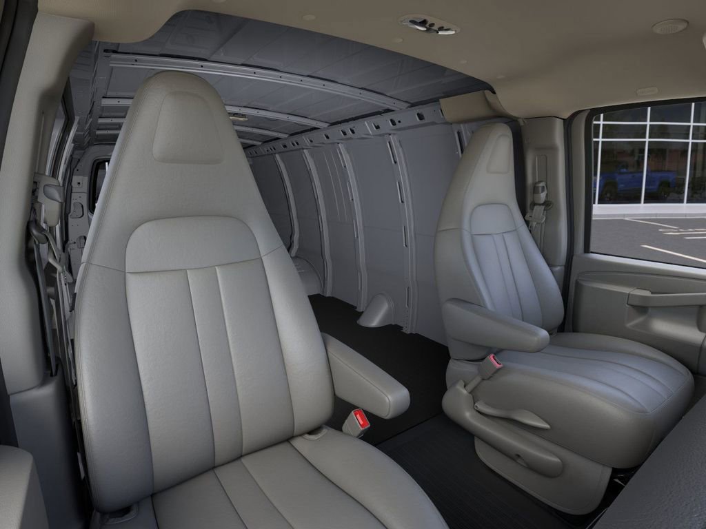 2025 Chevrolet Express Cargo 3500 photo 15