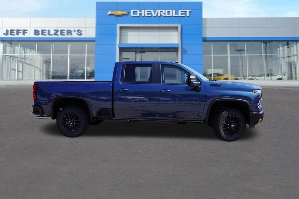 2025 Chevrolet Silverado 2500HD LT Trail Boss photo 2
