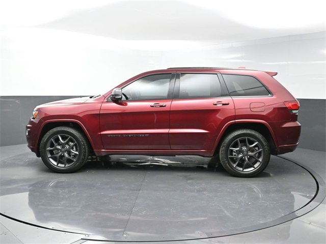 2021 Jeep Grand Cherokee Anniversary Edition photo 2