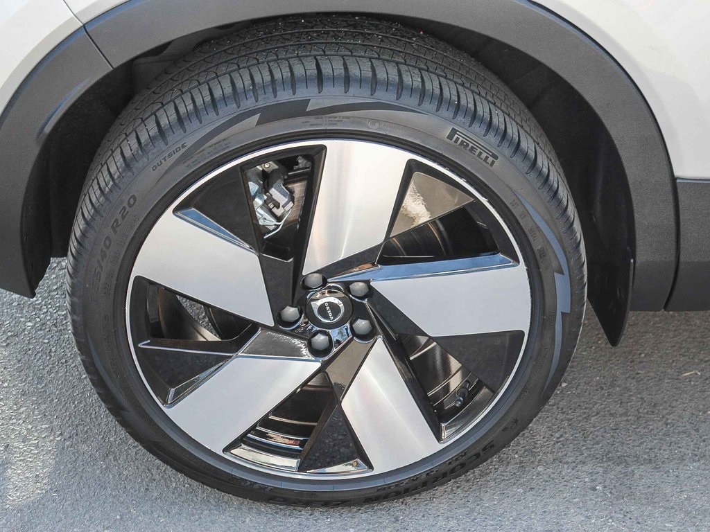 2023 Volvo C40 Recharge Ultimate photo 8