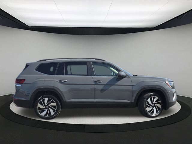 2026 Volkswagen Atlas SE Technology photo 7