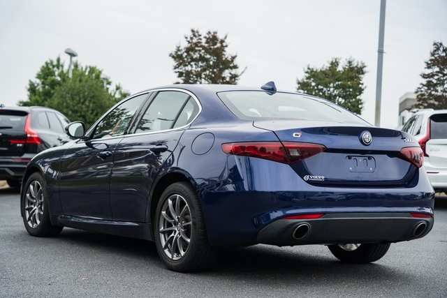 2019 Alfa Romeo Giulia Base photo 4