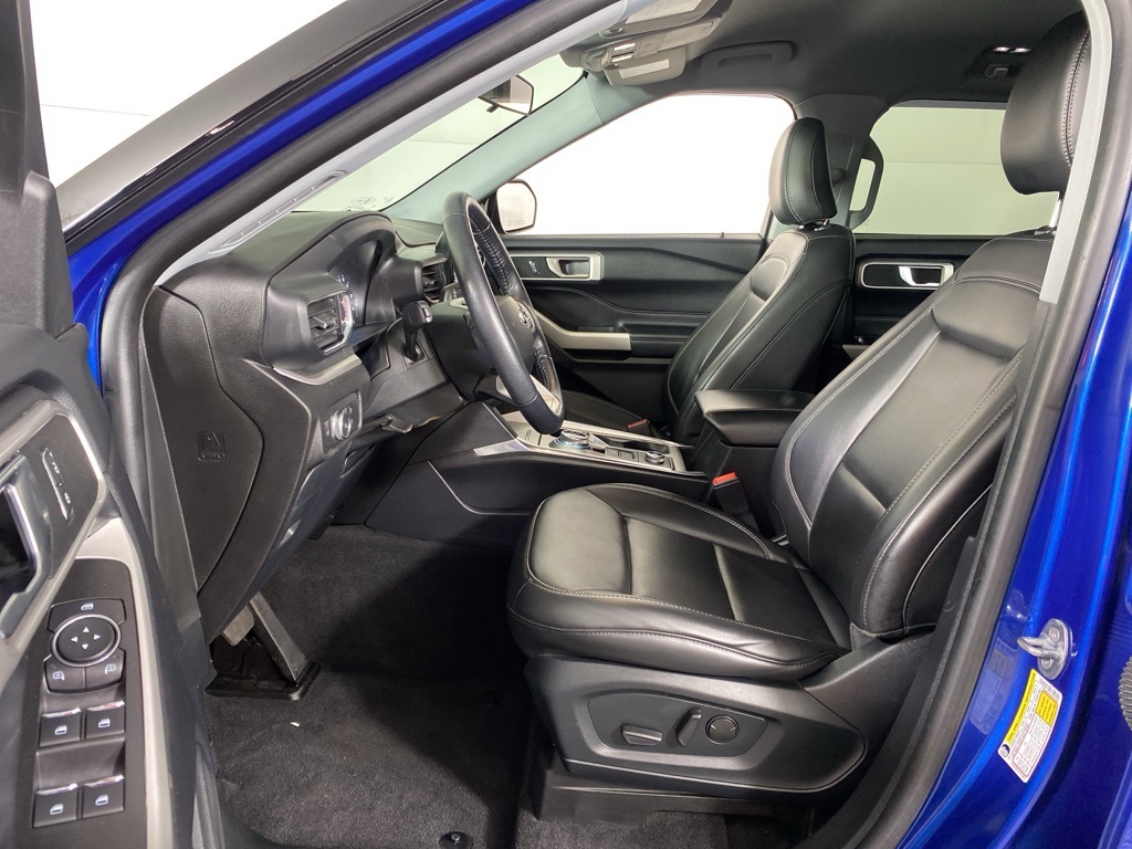 2022 Ford Explorer XLT photo 16