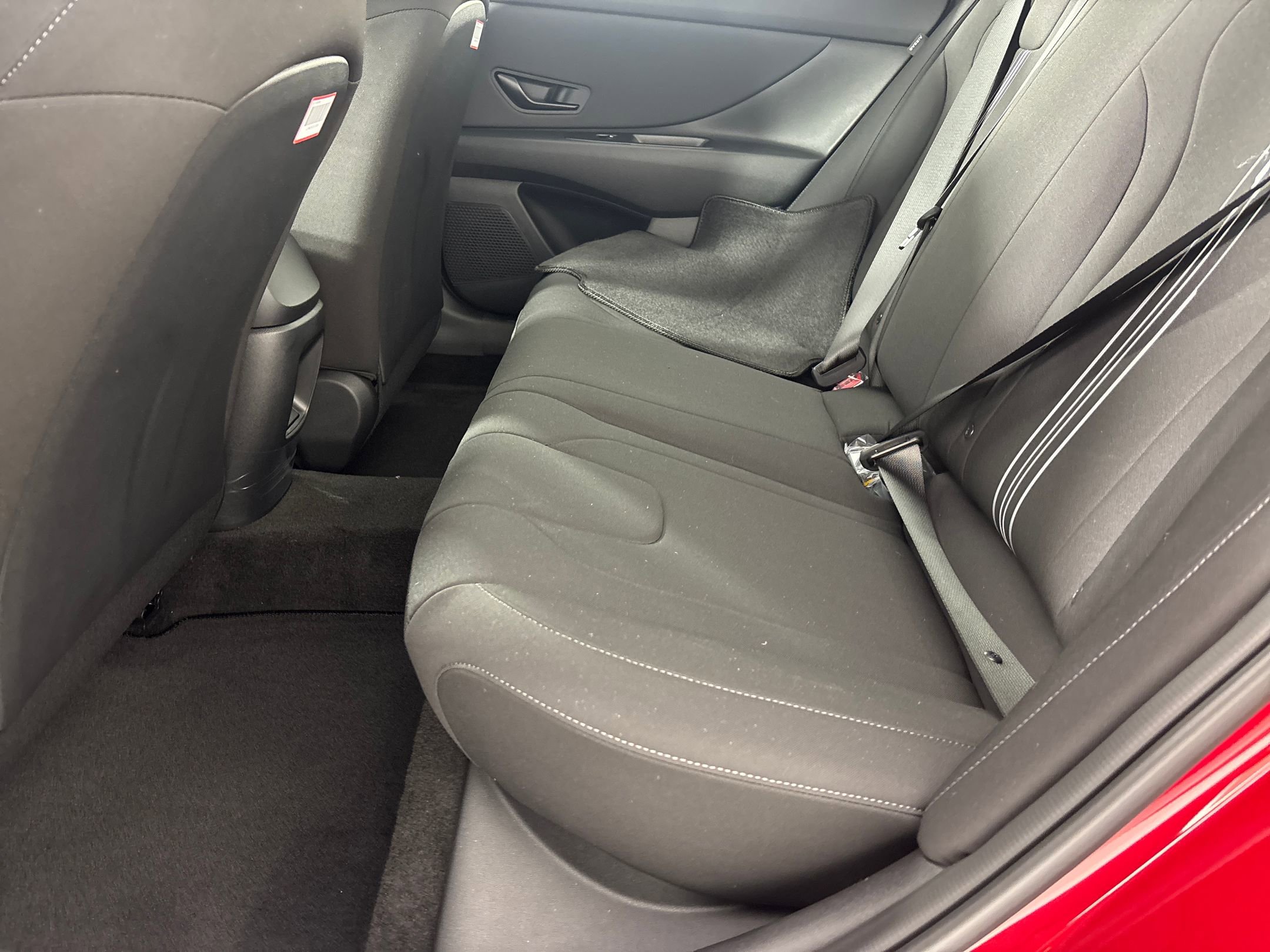 2025 Hyundai Elantra SEL Sport photo 14