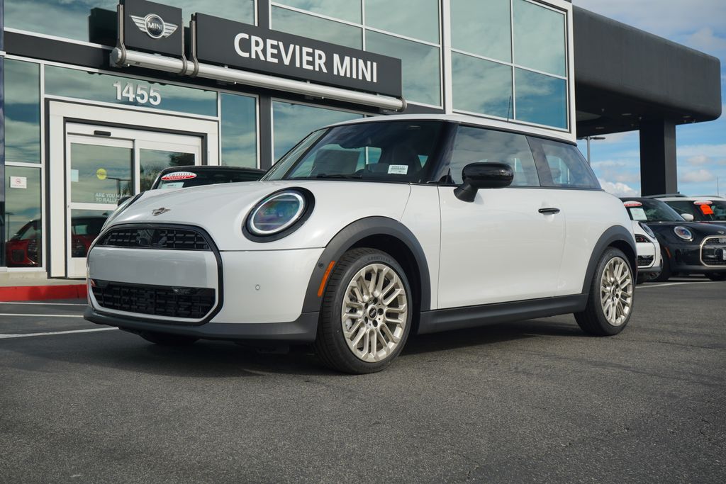 2026 MINI Hardtop 2 Door's photo