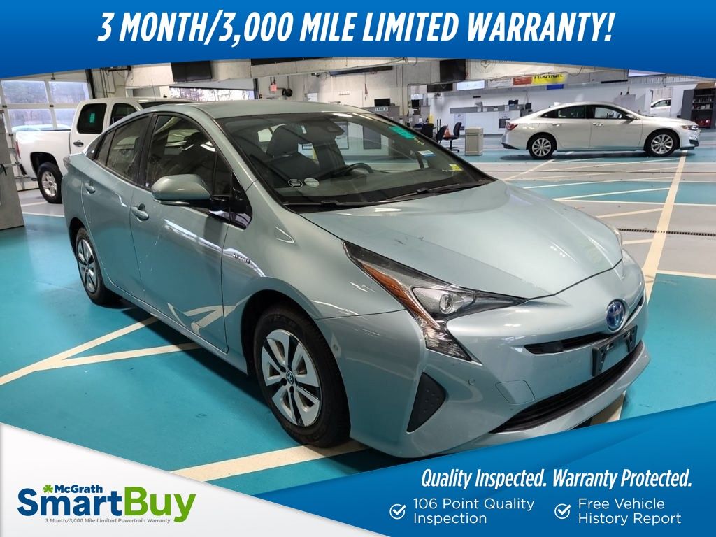 2017 Toyota Prius Three's photo