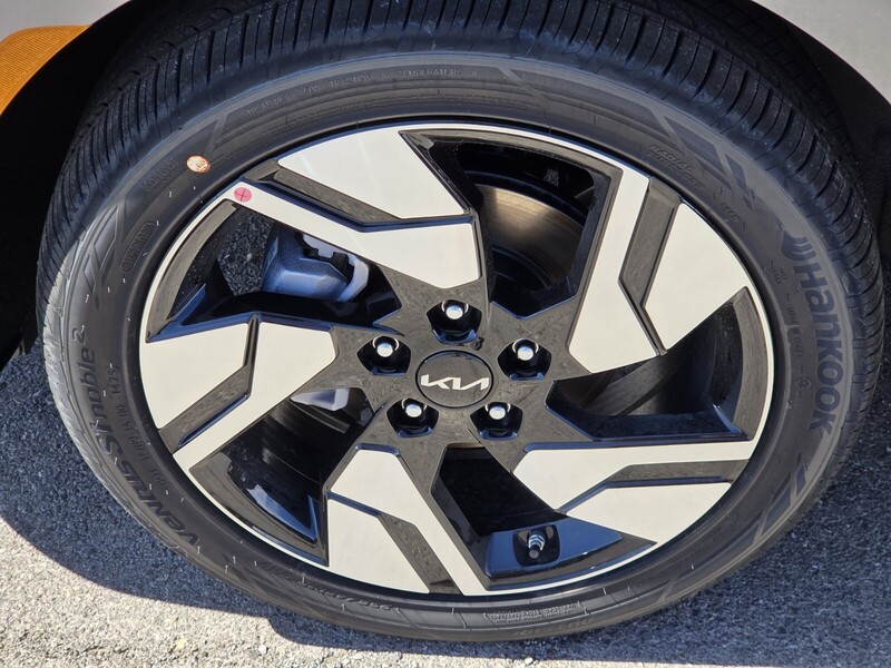 2025 Kia Soul GT-Line photo 5