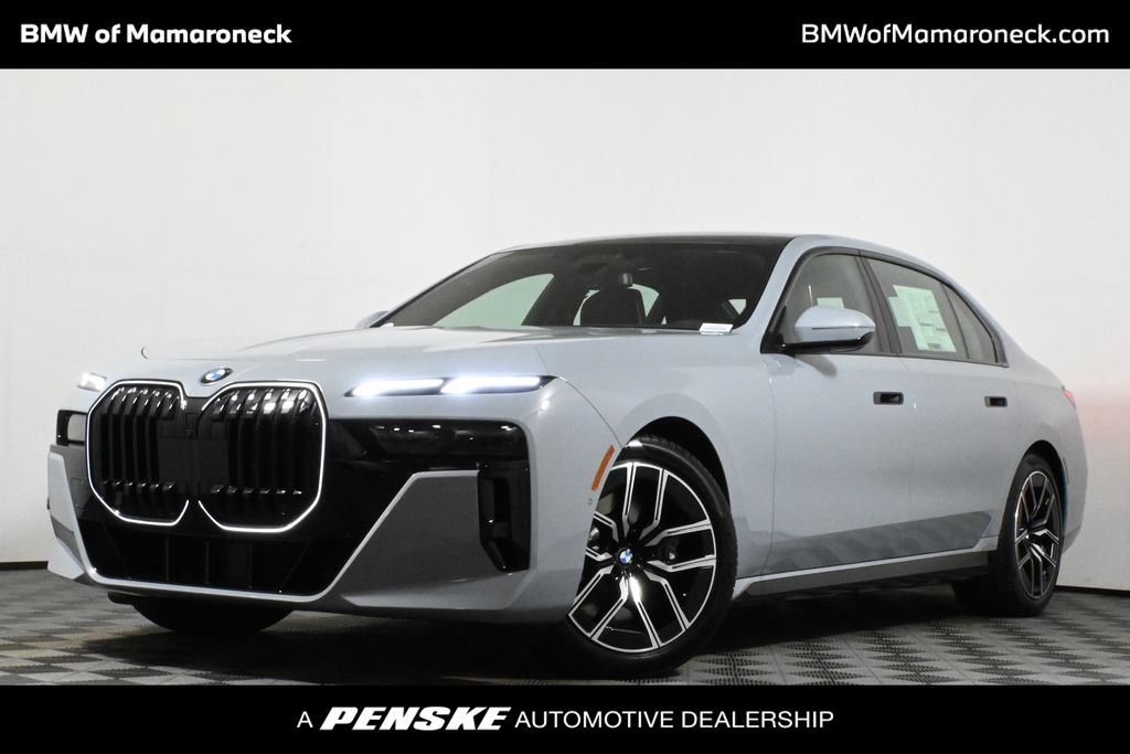 2025 BMW 7 Series 740i's photo