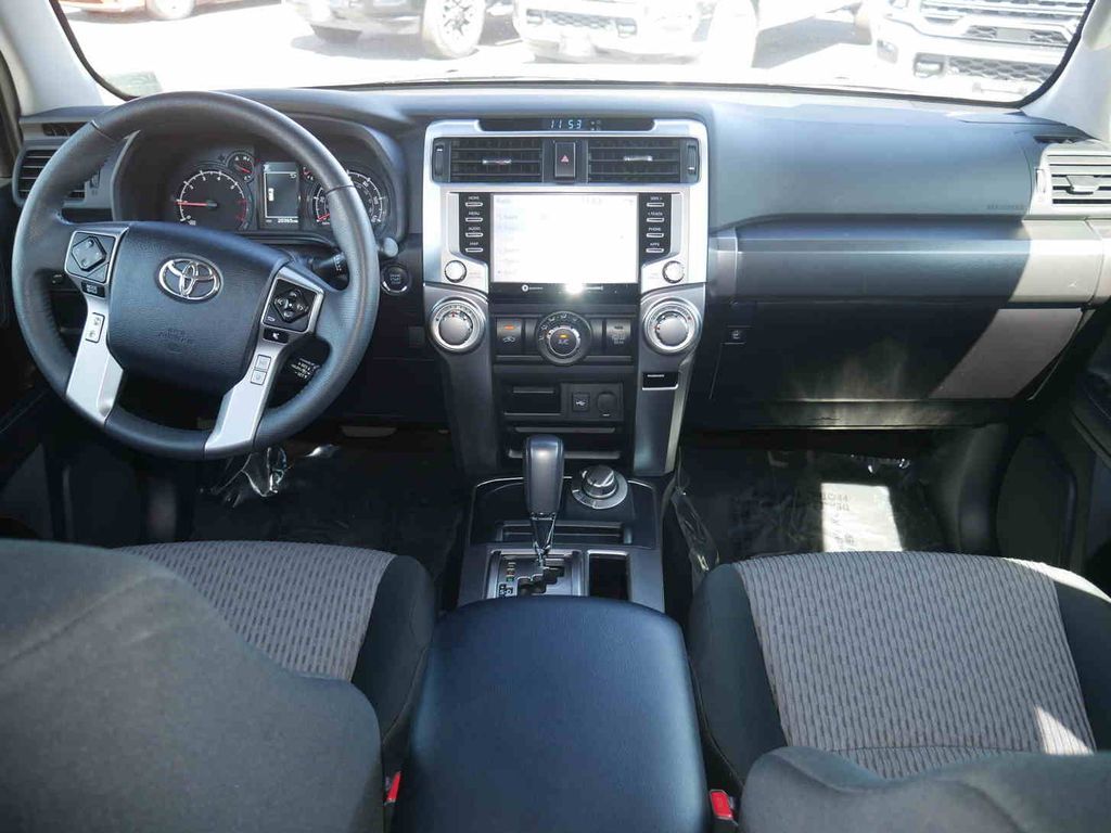 2024 Toyota 4Runner SR5 photo 4