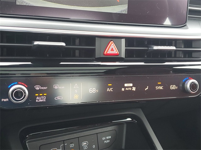 2025 Kia K5 GT-Line photo 25