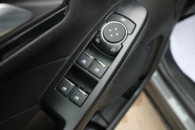 2025 Ford Escape Hybrid ST-Line Select photo 26