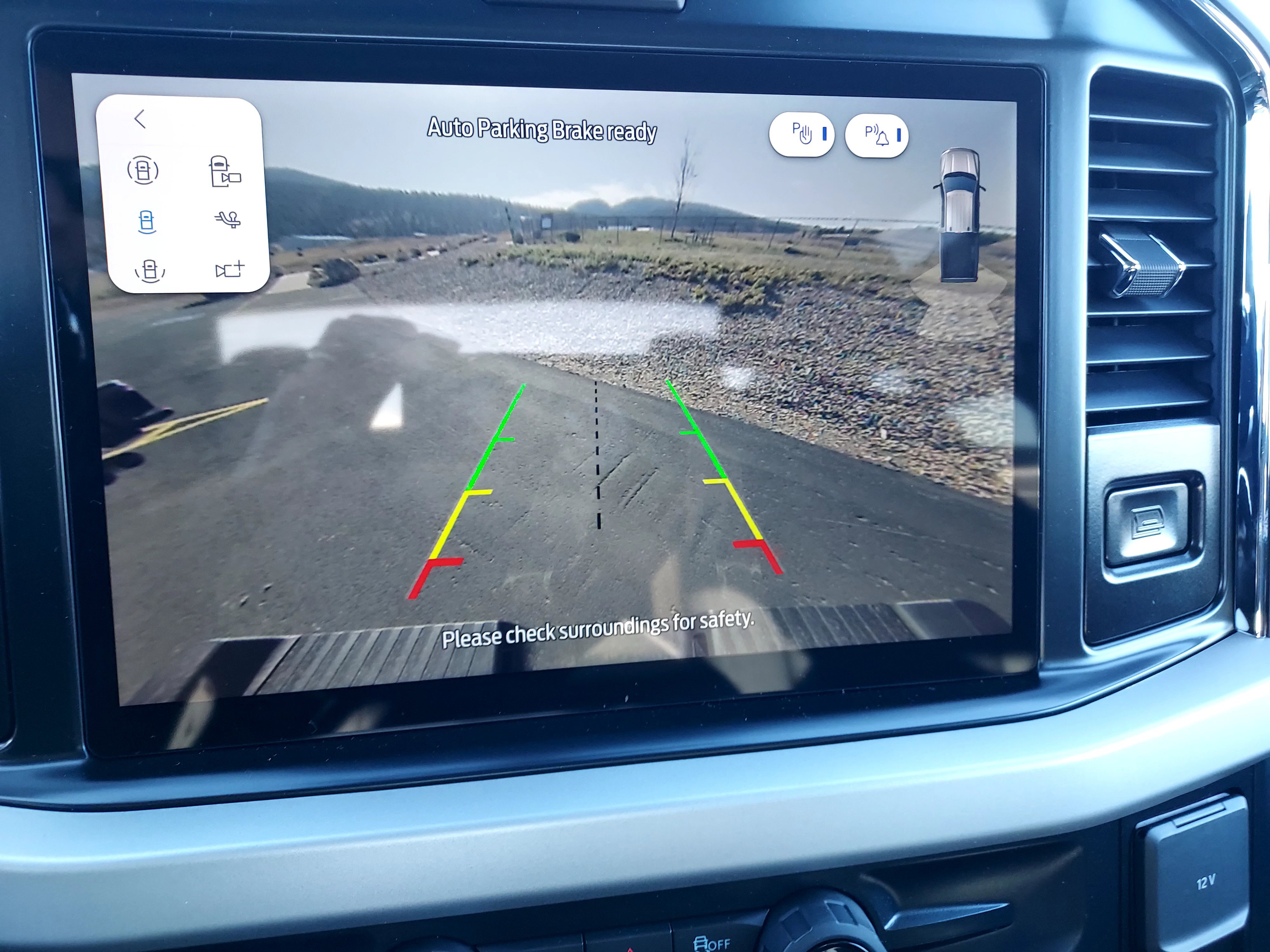 2026 Ford F-350 XLT photo 4