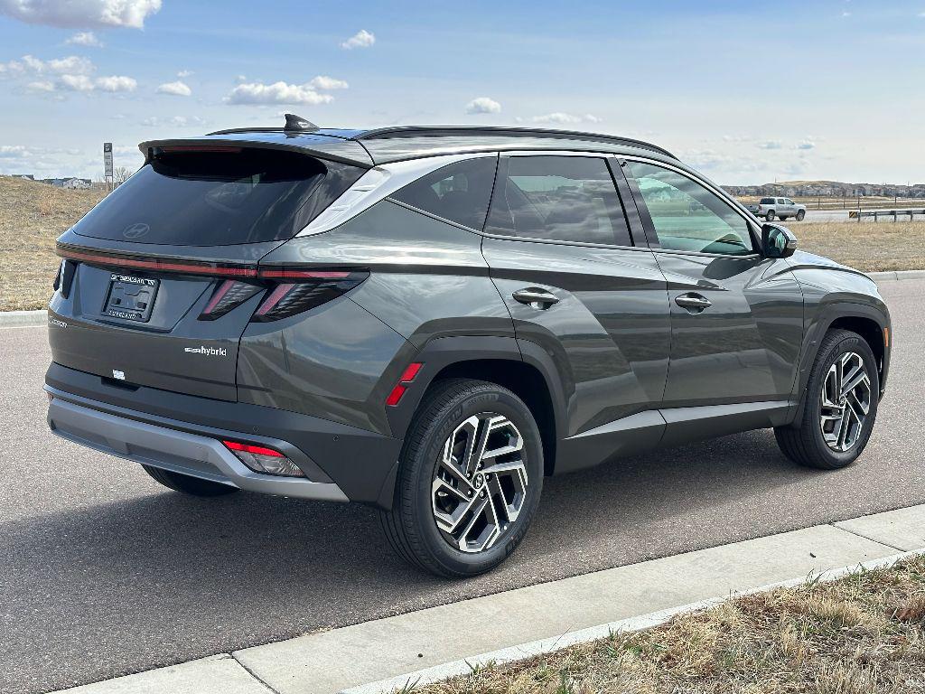 2025 Hyundai Tucson Hybrid Limited photo 4