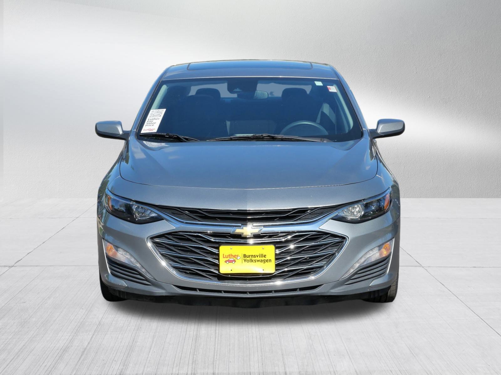 2023 Chevrolet Malibu 1LT photo 2