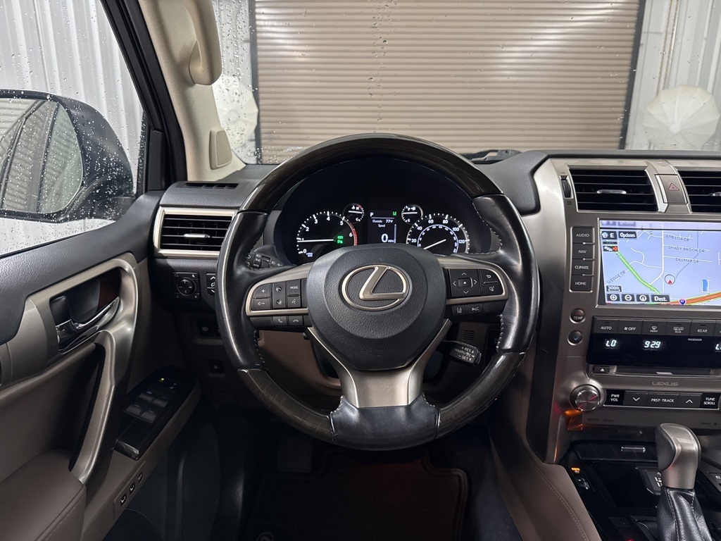 2021 Lexus GX 460 photo 24