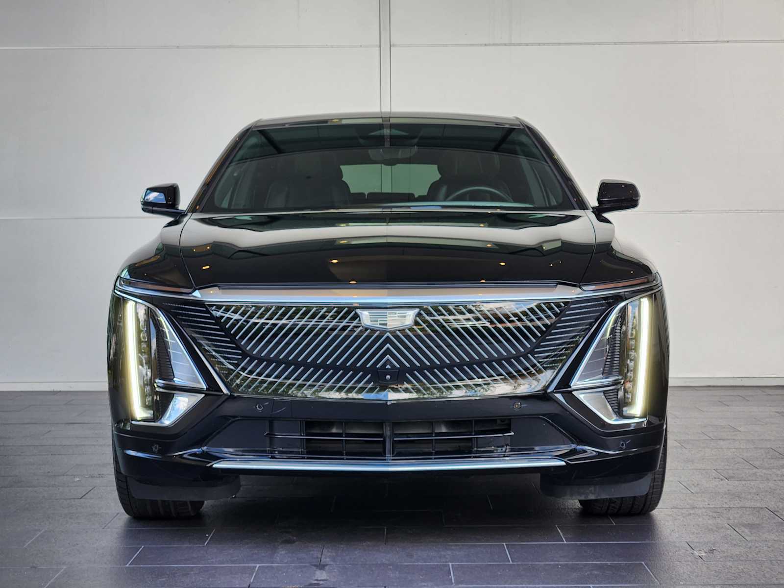 Certified 2024 Cadillac LYRIQ Luxury 3 with VIN 1GYKPSRL9RZ139561 for sale in Houston, TX